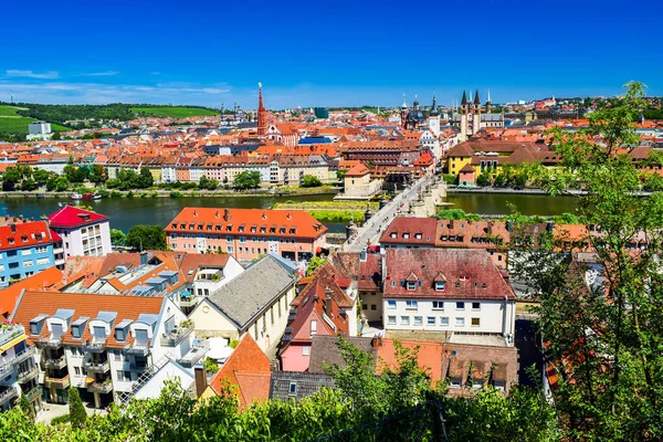 Färgglada Panoramautsikt Stadsbilden Central Del Wurzburg Stad Ovanifrån Marienbergs Fästning — Stockfoto
