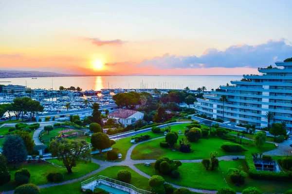 Marina Baie Des Anges Paesaggio Sullo Sfondo Del Mar Mediterraneo — Foto Stock