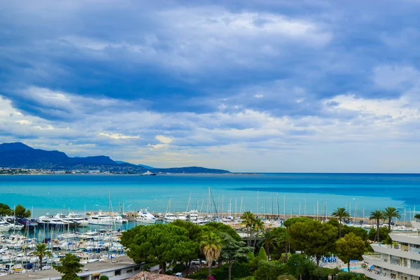 Marina Baie Des Anges Paesaggio Sullo Sfondo Del Mar Mediterraneo — Foto Stock