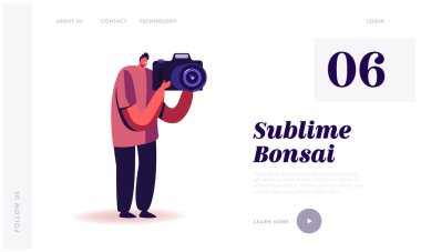 Yaratıcı Hobi, Seyahat ya da Profesyonel Meslek İniş Şablonu. Fotoğraf Makineli Adam Fotoğrafçı Resim Yap. Yurtdışında Erkek Karakteri Hayat Anları Çekiyor. Çizgi film Vektör İllüstrasyonu