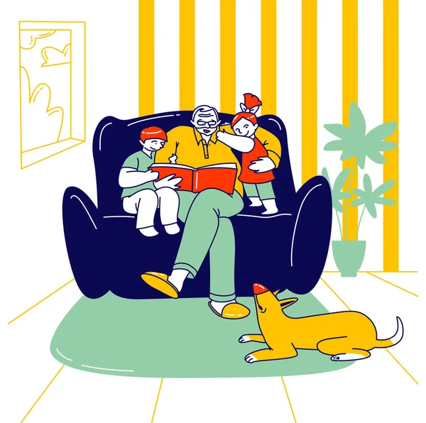 Счастливые семейные персонажи Бабушка и дедушка с детьми проводят время дома. Бабушка читает книгу детям, сидящим на Софе, мальчик и девочка слушают, отдыхают, отдыхают. Вектор линейных людей — стоковый вектор