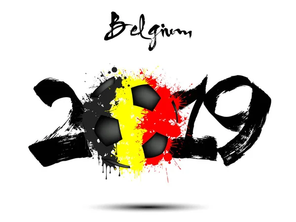 Nový rok 2019 a fotbalový míč jako vlajky Belgie — Stockový vektor