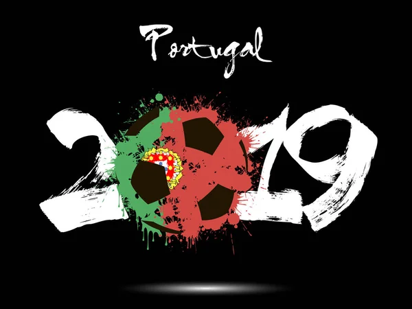 2019 Новый год и футбольный мяч в качестве флага Португалии — стоковый вектор