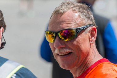 Regensburg, Bavyera, Almanya, 13 Mayıs 2018: Parça Mareşali Regensburg maraton 2018 eski town Hall