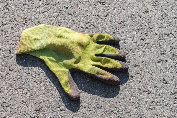 Żółty Rękawic Przy Ulicy — Zdjęcie stockowe