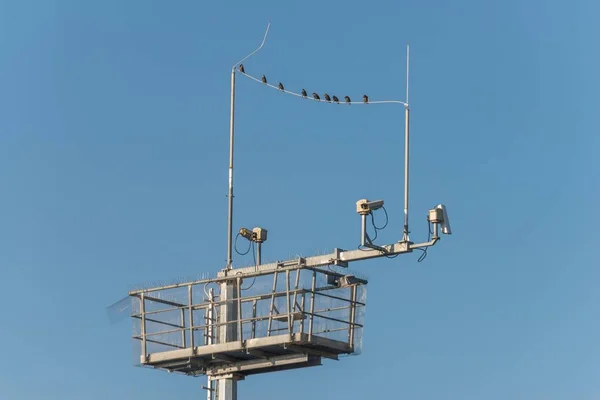 Câmeras Vigilância Antenas Poste Aço Alemanha — Fotografia de Stock