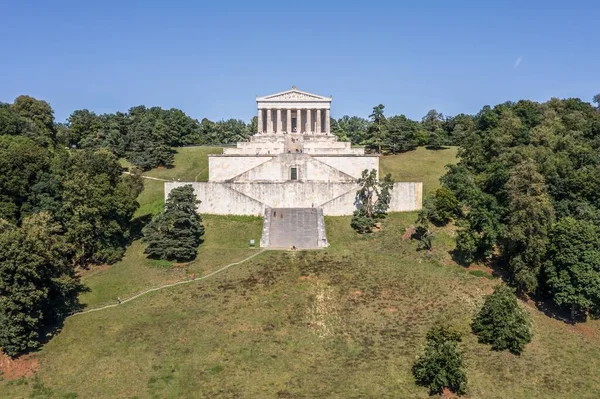 Almanya, Regensburg 'da Walhalla' nın insansız hava aracı görüntüsü
