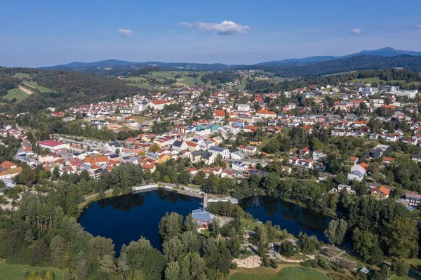 Imagem Uma Vista Aérea Com Drone Cidade Grafenau Floresta Baviera — Fotografia de Stock