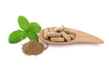 Beyaz izole vitamini kapsül bitkisel ilaçlar