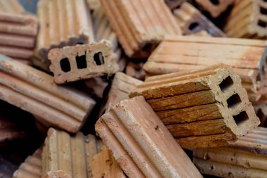 arka plan üzerinde tuğla yakın çekim.