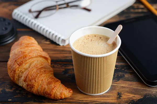 Take Away Coffee Cup Croissant Wooden Table — Stock Photo, Image