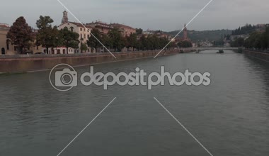 Adige Nehri de Verona, kuzeydoğu İtalya video video lapse Time