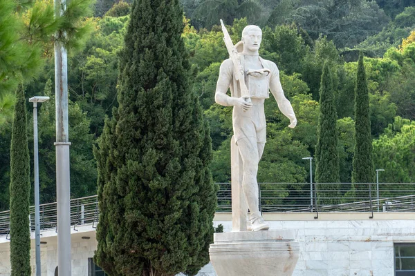 Roma Italia Septiembre 2018 Estatua Mármol Soldado Moderno Foro Italico —  Fotos de Stock