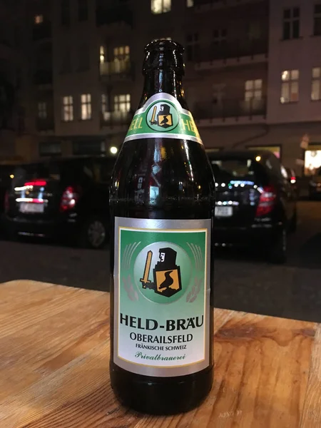 Berlín Alemania Septiembre 2018 Botella Cerveza Bru — Foto de Stock