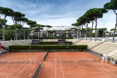 Rome, İtalya - 4 Eylül 2018: Foro Italico kırmızı kil Tenis Kortu. Foro Italico, eski adıyla Foro Mussolini, bir spor kompleksi inşa 1928 ve 1938 arasında Roma'da olduğunu