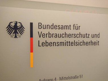 Berlin, Almanya - 17 Ekim 2018: Tabela Bundesamt fr Verbraucherschutz und Lebensmittelsicherheit (Alman Federal Office tüketicinin korunması ve gıda güvenliği için), Alman federal Ajansı