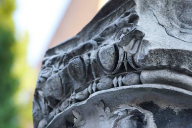 Sermaye, ayrıntı antik sütun. Roma, İtalya