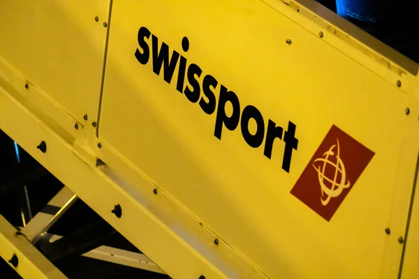 Roma Novembre 2018 Swissport Scale Mobili Sulla Pista Swissport International — Foto Stock
