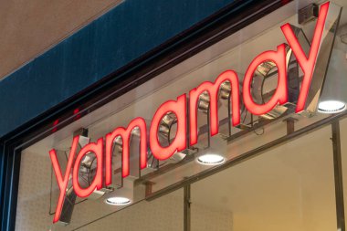 Verona, İtalya - 5 Eylül 2018: Yamamay mağaza tabela. Yamamay imalat ve kalite ve şık iç çamaşırı satan 15 yıllık tecrübesi olan bir İtalyan markasıdır
