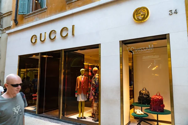 Verona Olaszország 2018 Szeptember Gucci Boutique Gucci Egy Olasz Luxus — Stock Fotó