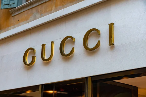 Verona Italia Septiembre 2018 Boutique Gucci Gucci Una Marca Lujo — Foto de Stock