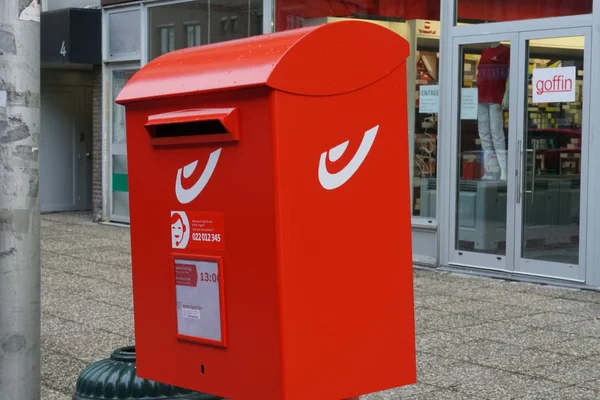 Brussels Belçika Aralık 2018 Bpost Kırmızı Posta Kutusu Bpost Belçika — Stok fotoğraf