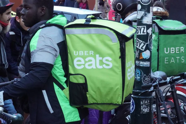 Bruxelas Bélgica Dezembro 2018 Uber Come Entregador Bicicleta Uber Eats — Fotografia de Stock