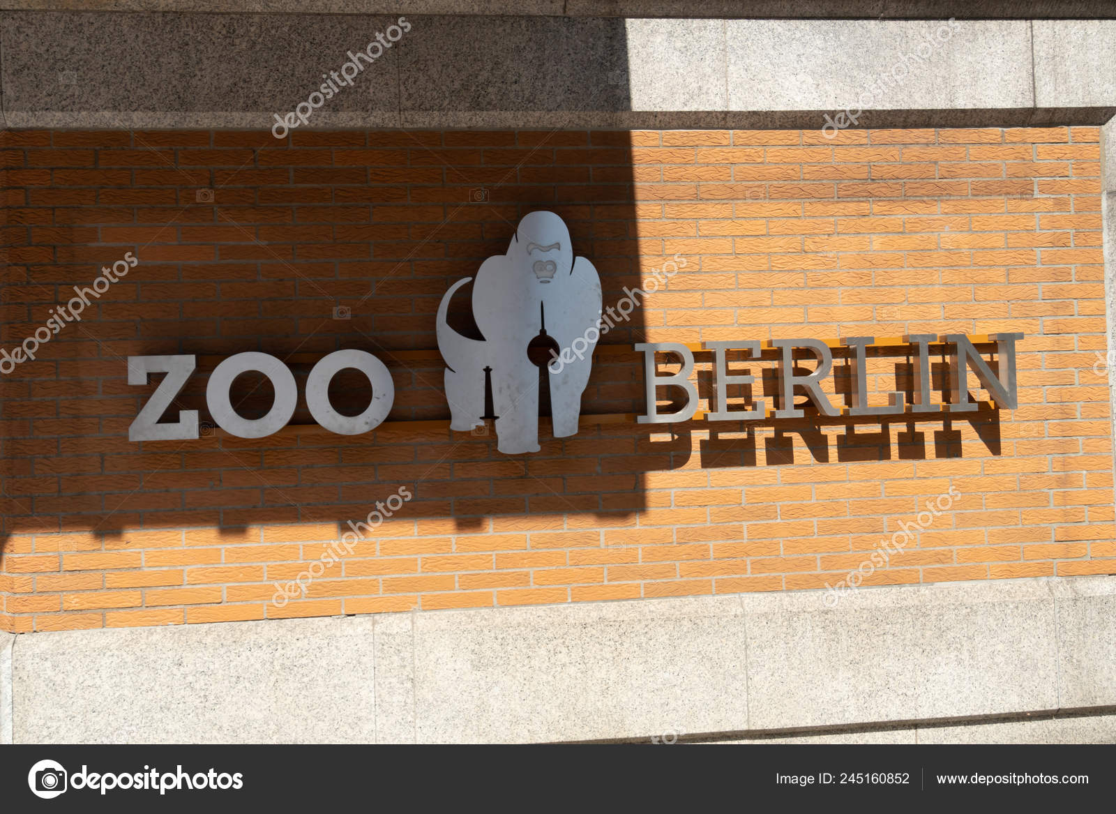 Berlin Germany August 2018 Signage Zoological Garden German