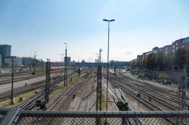 Tren istasyonu ve demiryolu parça