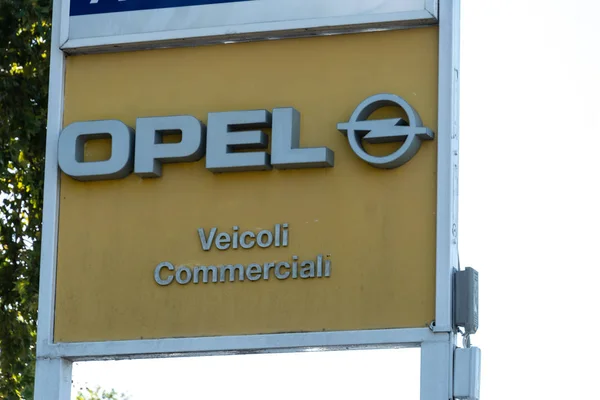 Verona Italia Septiembre 2018 Opel Company Car Dealership Adam Opel — Foto de Stock