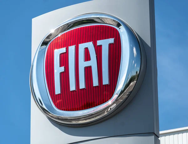 Verona Italia Septiembre 2018 Firma Concesionario Automóviles Fiat Fiat Mayor — Foto de Stock