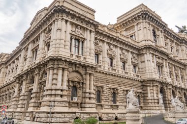 Rome, İtalya - 3 Ağustos 2018: Yargıtay temyiz, en yüksek mahkeme temyiz veya mahkeme İtalya son çare, cephe. Bu merkezi Piazza Cavour Adalet Sarayı olarak vardır