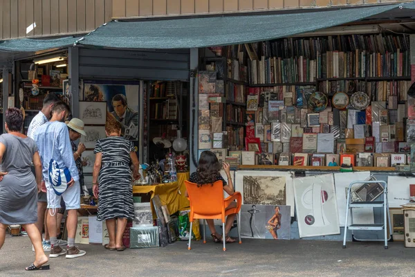 Roma Italya Ağustos 2018 Ikinci Eski Kitaplar Sokakta Poster Piyasası — Stok fotoğraf