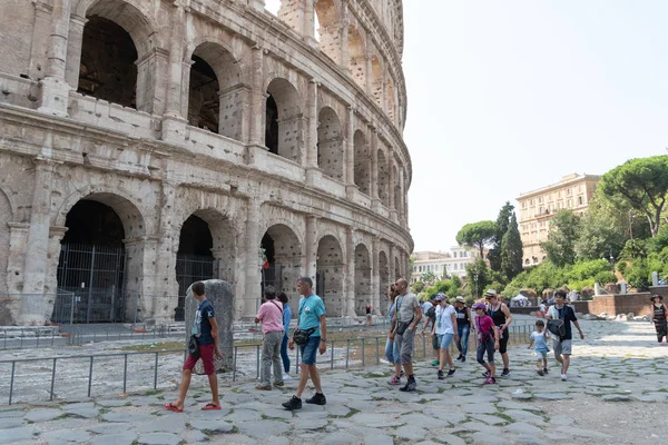 Rome Italie Août 2018 Les Touristes Visitent Ancien Colisée Des — Photo
