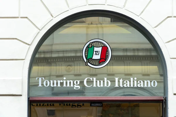 Roma Agosto 2018 Segnaletica Del Touring Club Italiano Inglese Touring — Foto Stock