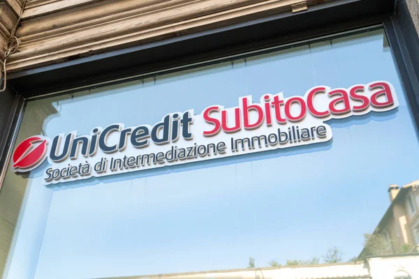 Rome Olaszország August 2018 Signage Unicredit Subito Casa Ingatlan Bróker — Stock Fotó