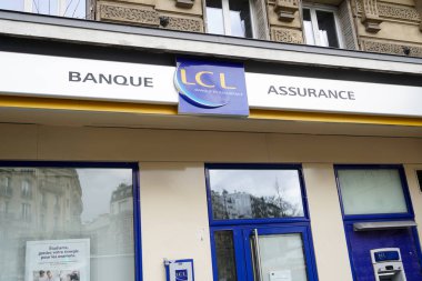 Paris, Fransa-Mart 18, 2019: LCL Banque et güvence Bankası Şubesi, crdit Agricole ait büyük bir Fransız finans hizmetleri şirketi. LCL Le crdit Lyonnais, eski adı bir kısaltmadır