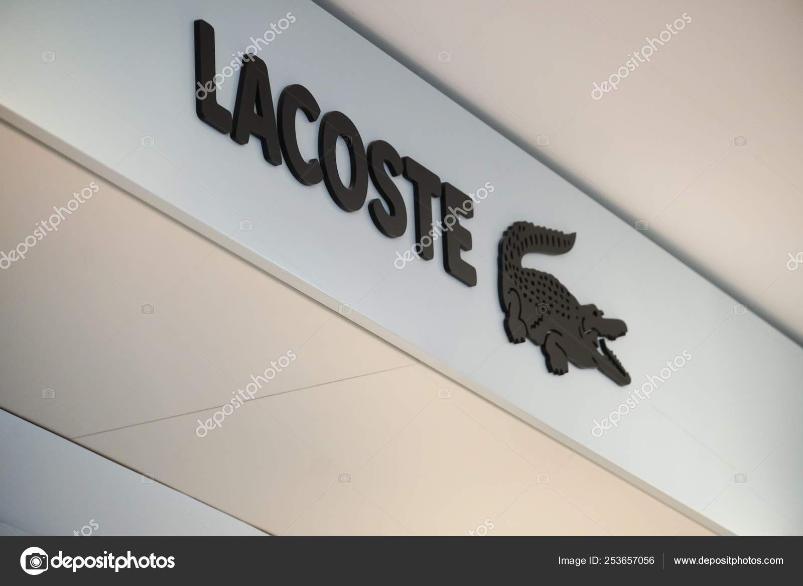 lacoste paris france