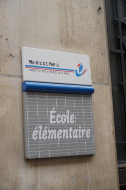 Paris, Fransa - 16 Mart 2019: Tabela Mairie de Paris yön des Affaires scolaires (okul işleri Şubesi)