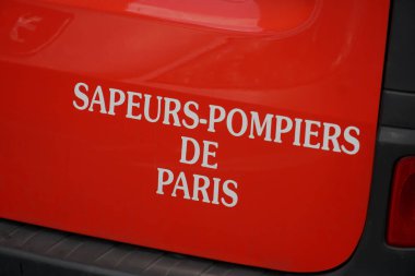 Paris, Fransa - 16 Mart 2019: Sapeurs-pompiers de Paris işareti. Paris İtfaiye birincil yangın ve kurtarma hizmet olarak hizmet veren bir Fransız ordusu birimidir