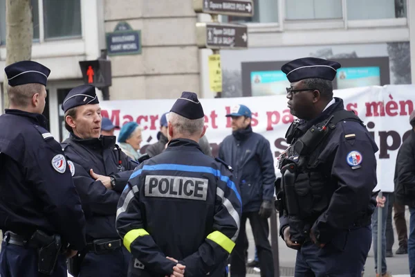 París Francia Marzo 2019 Policías Franceses Aire Libre — Foto de Stock