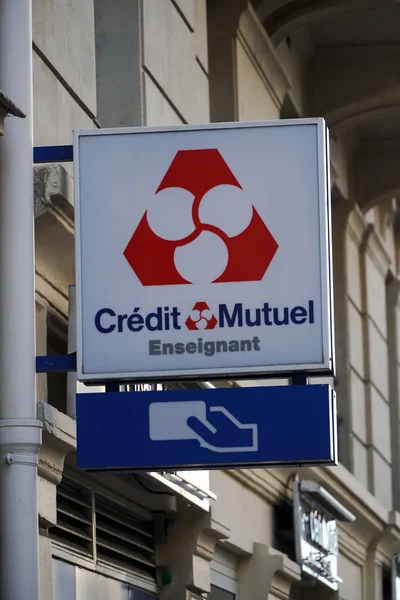 París Francia Marzo 2019 Crdit Mutuel Bank Branch French Cooperative —  Fotos de Stock