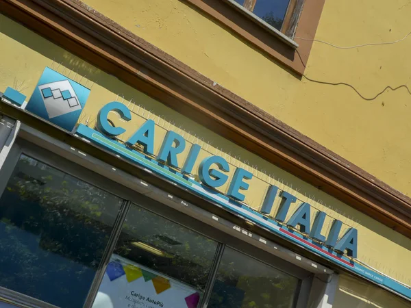 Milán Italia Julio 2018 Señalización Banca Carige Italia Históricamente Conocida — Foto de Stock