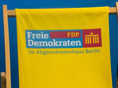 Berlin, Almanya - 5 Mayıs 2018: Siyasi parti Freie Demokratische Partei, Fdp'nin sembolü. Hür Demokrat Parti liberal ve klasik liberal bir siyasi partidir.