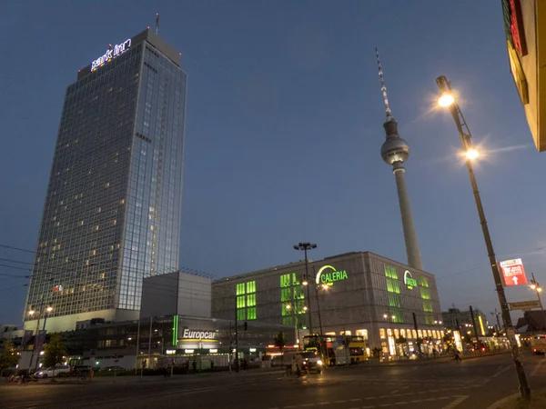 Berlino Germania Maggio 2018 Alexanderplatz Television Tower Park Inn Radisson — Foto Stock