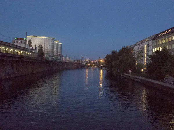 Berlin Cityscape Night Modern Buildings Overlooking River Spree — Stock Photo, Image