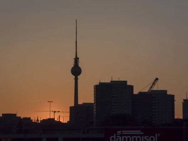 Berlino Germania Maggio 2018 Berlino Fernsehturm Torre Tramonto Vicino Alexanderplatz — Foto Stock