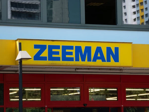 Berlín Alemania Mayo 2018 Zeeman Store Sign Zeeman Una Cadena — Foto de Stock
