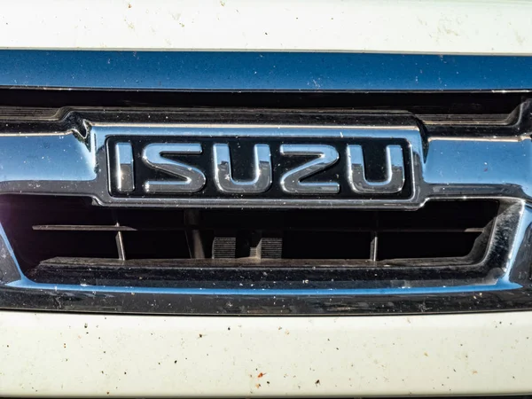 Berlín Alemania Mayo 2018 Emblema Del Coche Isuzu Fundada 1916 — Foto de Stock