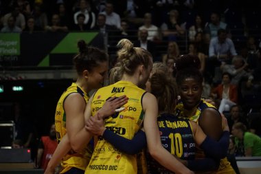 Berlin, Almanya - 21 Mayıs 2019: CEV Şampiyonlar Ligi Volley 2019 Süper Finali sırasında İtalyan bayan voleybol kulübü Imoco Volley Conegliano 'nun sevinci